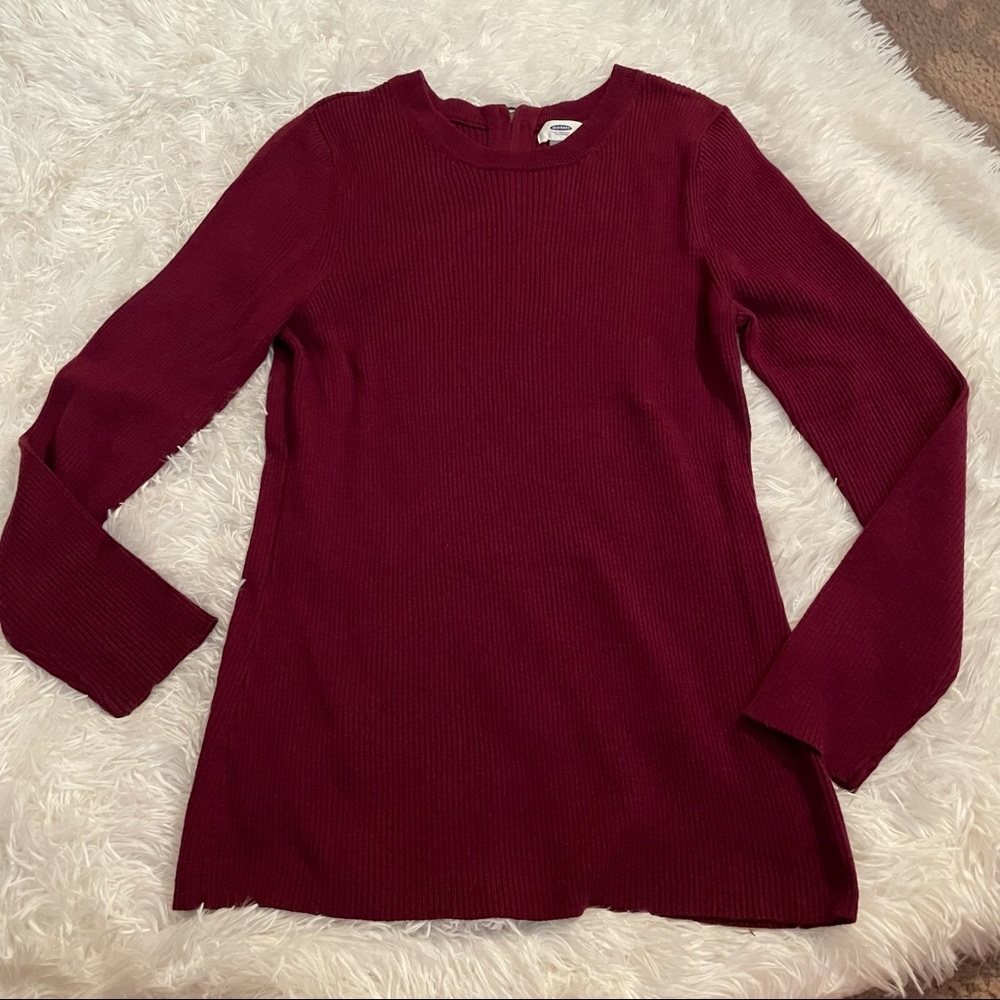 Fitted Sweater with Zipper on Back